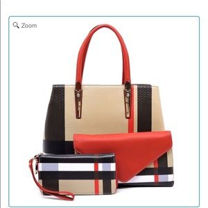 Handbags & beach totes